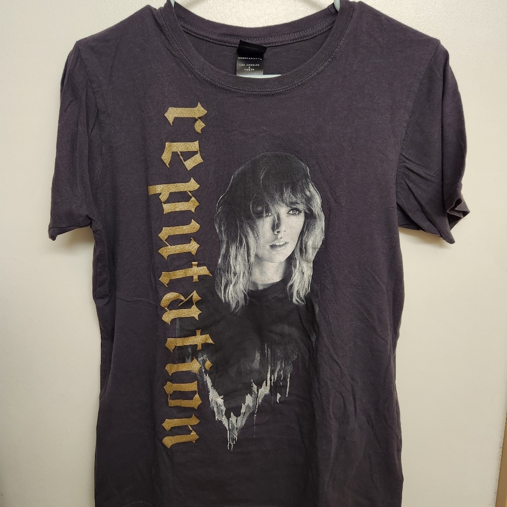 Taylor Swift Reputation Tour shirt